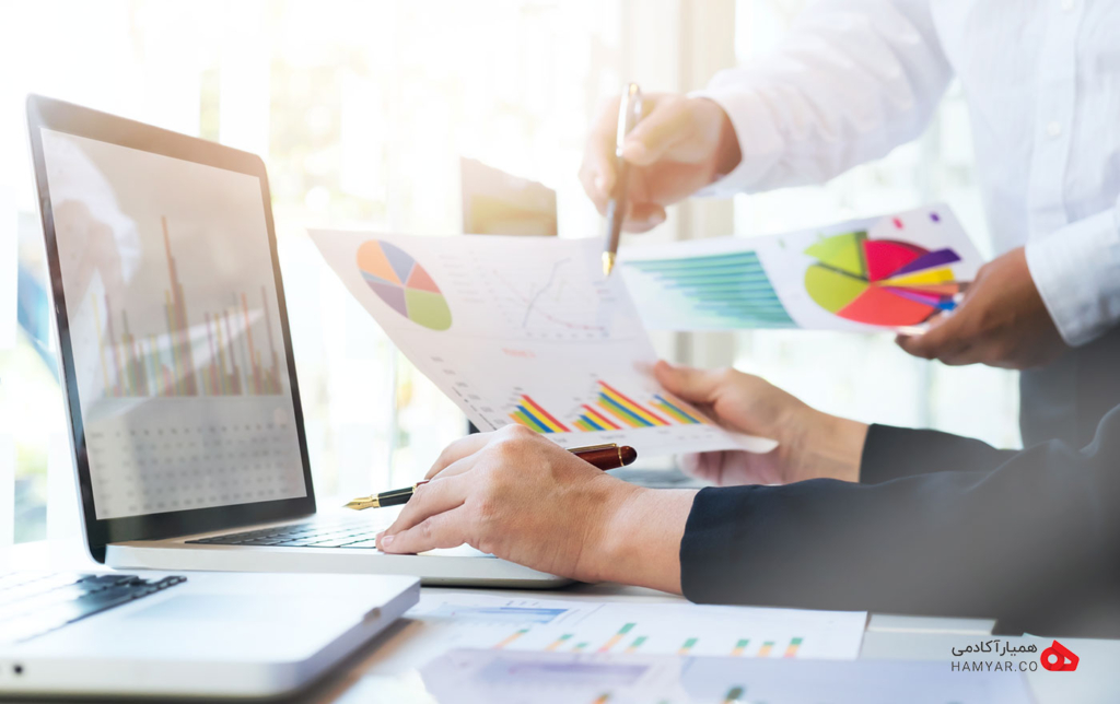 شتاب دهنده چیست و چه کمکی به کسب و کارها می کند؟ 1 شتاب دهنده