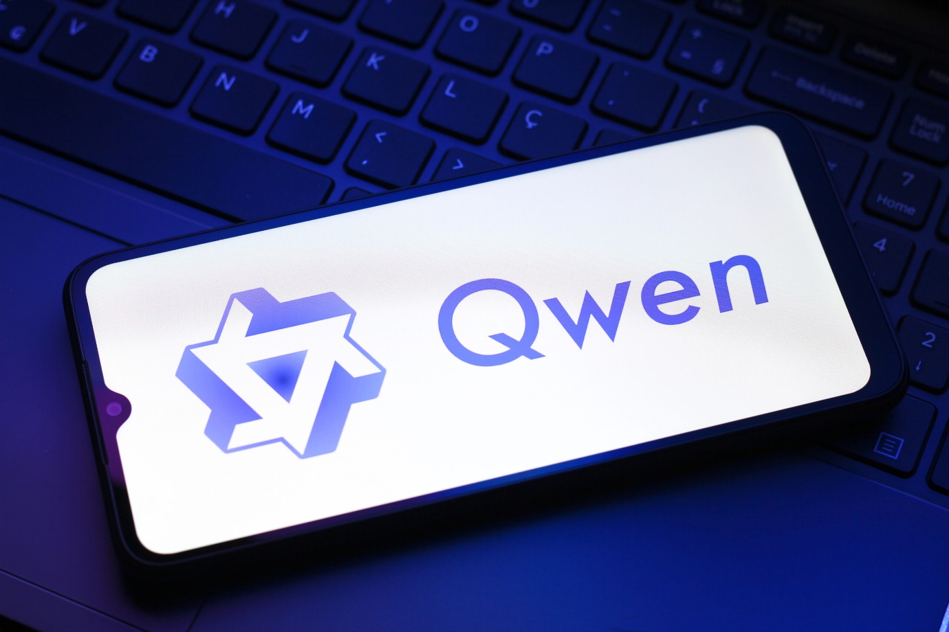 نتایج تست عملکرد Qwen