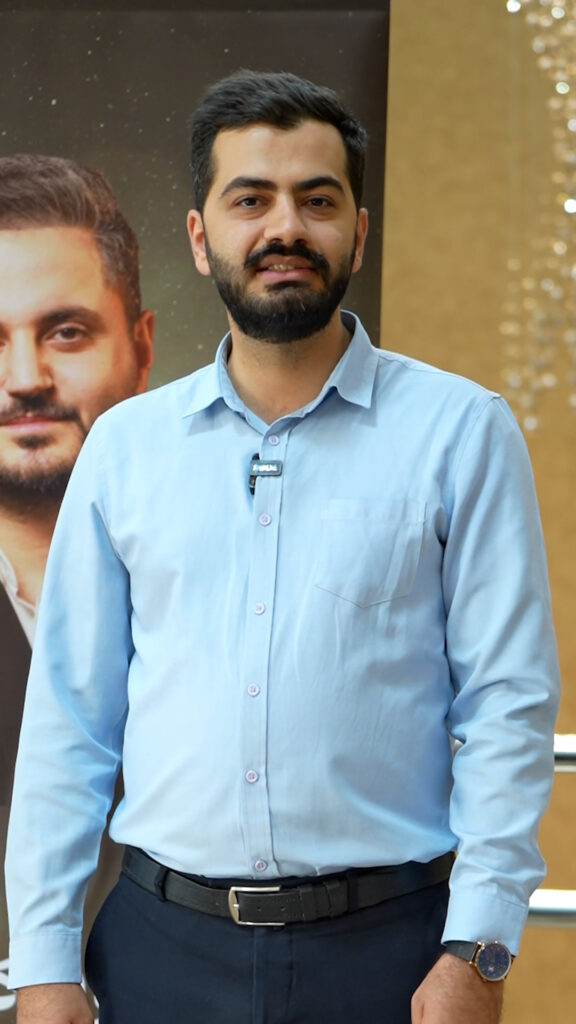 اشکان عزیزنژاد