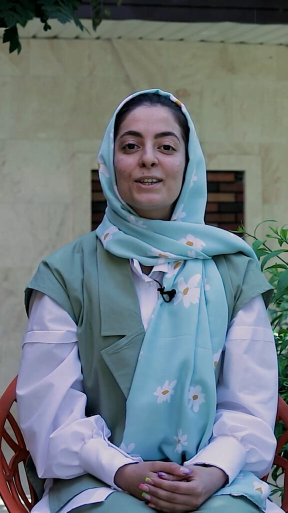 مینا نعمتی